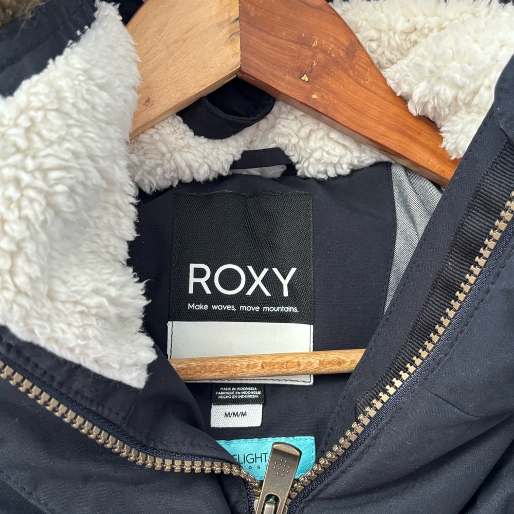 Roxy Black Parka with Faux Fur Trim - Picture 5 of 9